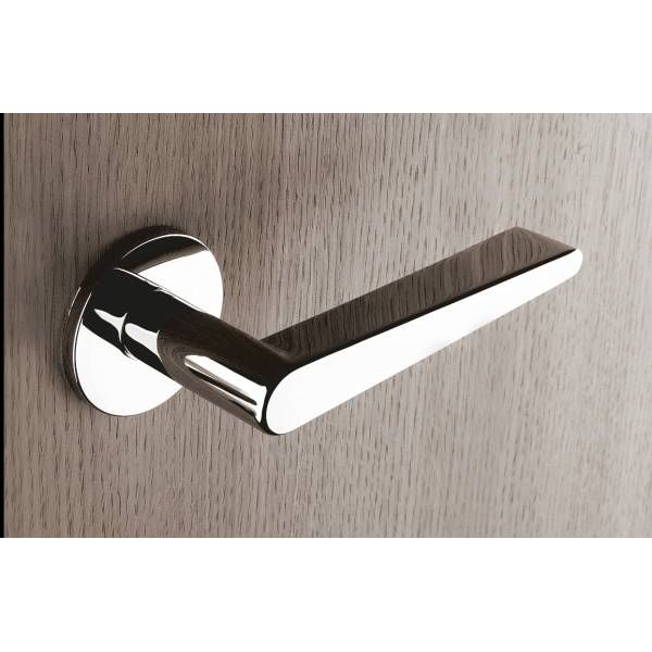 Tupai Exclusivo 5S Line Torrao Lever Door Handle on 5mm Slimline Round Rose - Bright Polished Chrome - XT1967R5SPC - Choice Handles