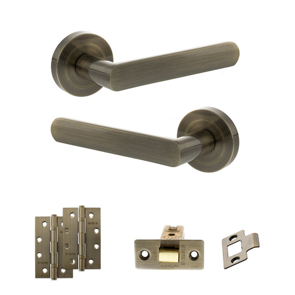 STATUS Carolina Door Handle Pack (Latch Set - 2.5" CE Latch, 4" Slim Knuckle Hinges x2) - Antique Brass - ADPS42RAB5 - Choice Handles