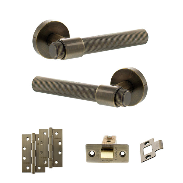 Senza Pari Fasana Door Handle Pack (Latch Set - 2.5" CE Latch, 4" Slim Knuckle Hinges x2) - Antique Brass - ADPSPR165AB5 - Choice Handles