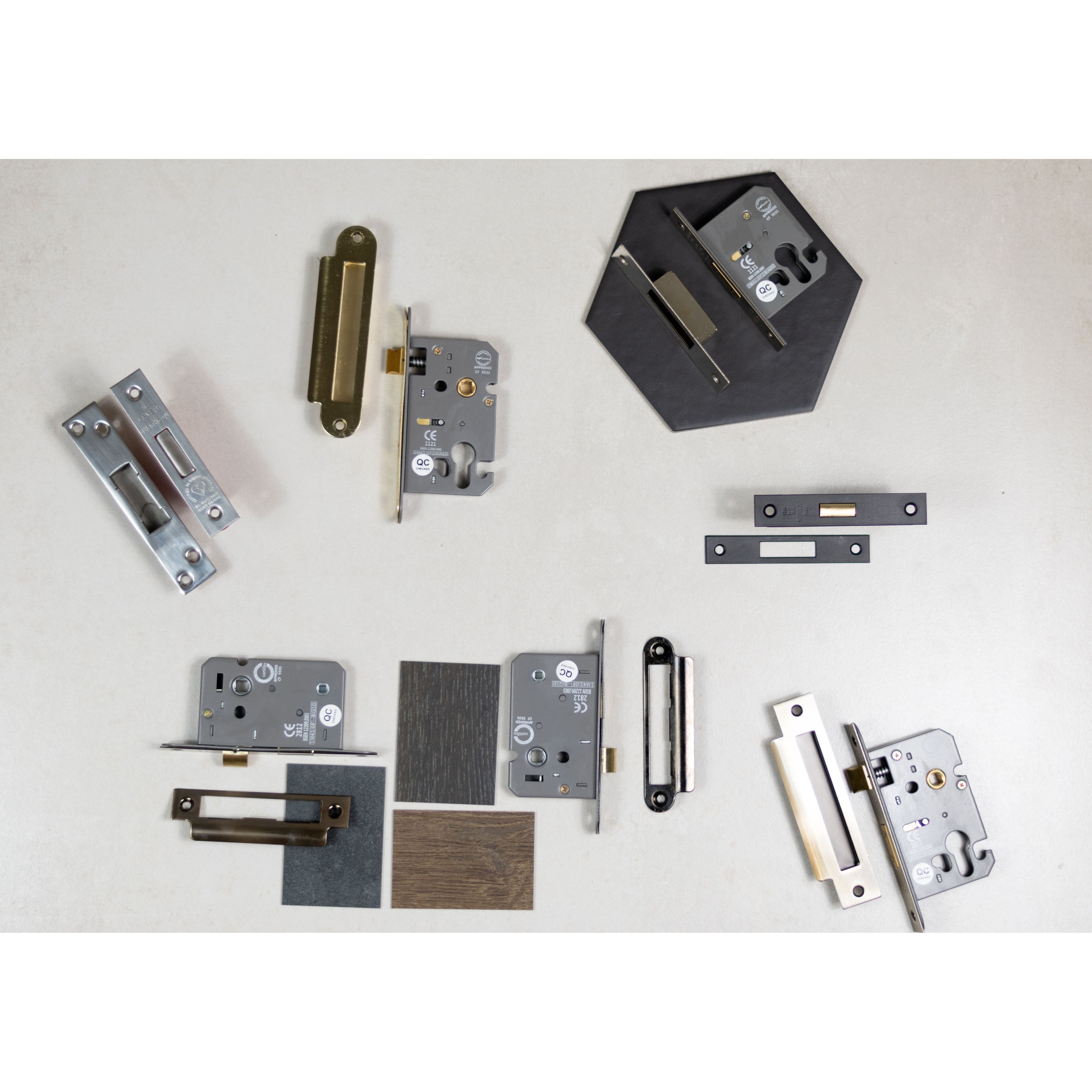 Atlantic Radius Corner Bathroom Lock [CE] 2.5