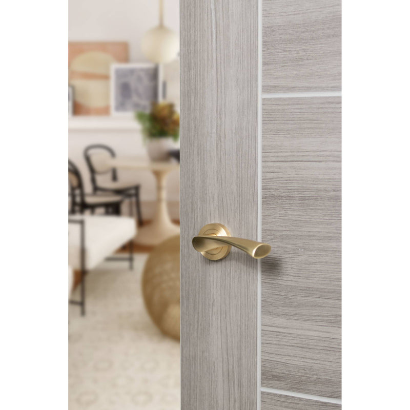 STATUS Colorado Lever Door Handle on Round Rose - Satin Brass - S34RSB - Choice Handles