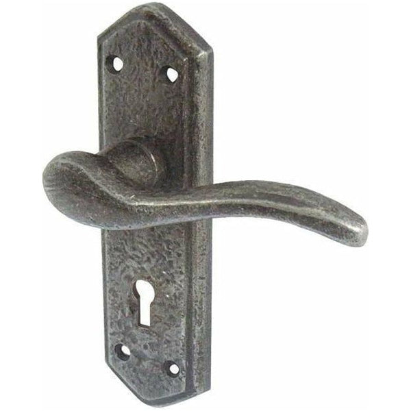 Frelan - Wentworth Door Handles On Backplate - Lever Lock - Pewter - PEW400 - Choice Handles