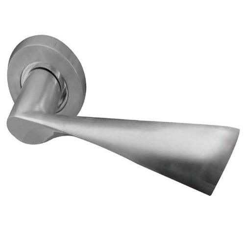 Frelan  - Comet Door Handles On Round Rose  - Satin Chrome - JV845SC - Choice Handles