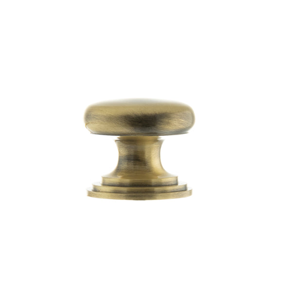 Atlantic - Old English Lincoln Solid Brass Victorian Cabinet Knob 38mm on Concealed Fix - Antique Brass - OEC1238AB - Choice Handles