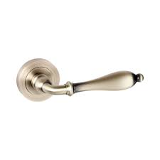 Atlantic - Old English Wrexham Lever on Round Rose - Matt Antique Brass - OE142MAB - Choice Handles